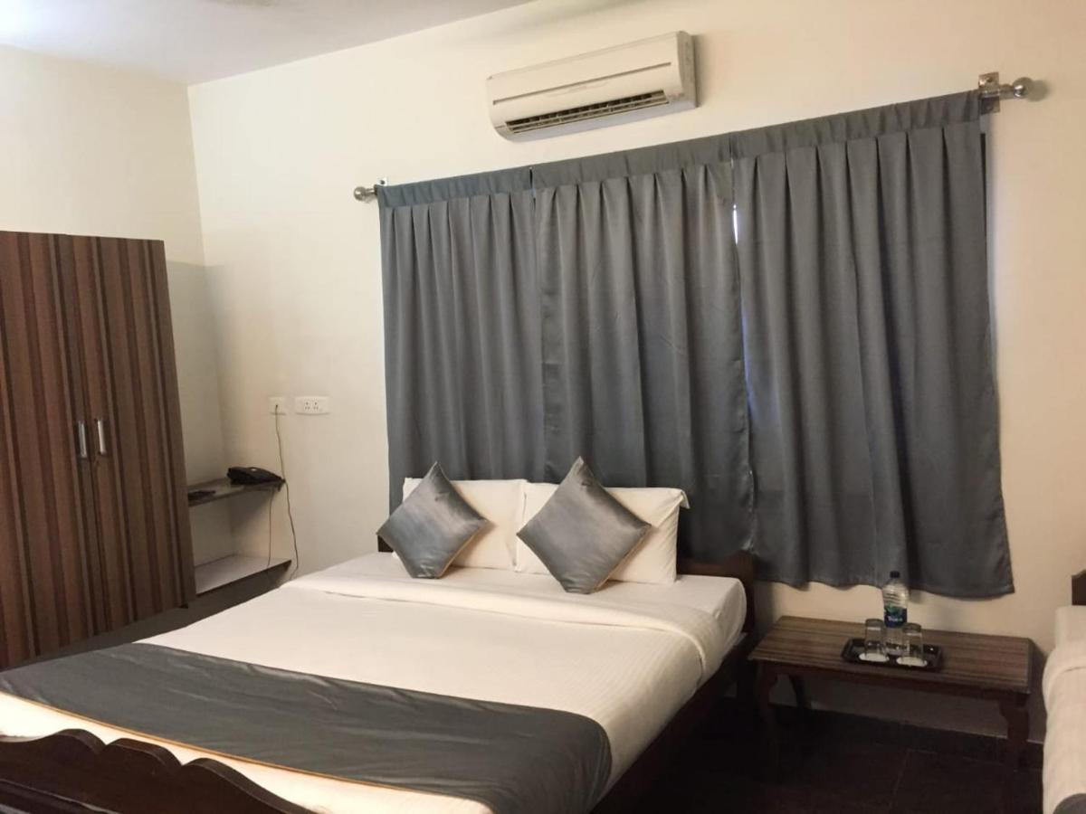 Pp Residency Hotel Covelong Ngoại thất bức ảnh