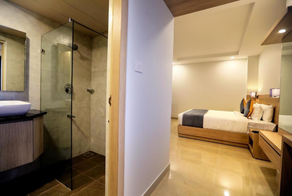 Pp Residency Hotel Covelong Ngoại thất bức ảnh