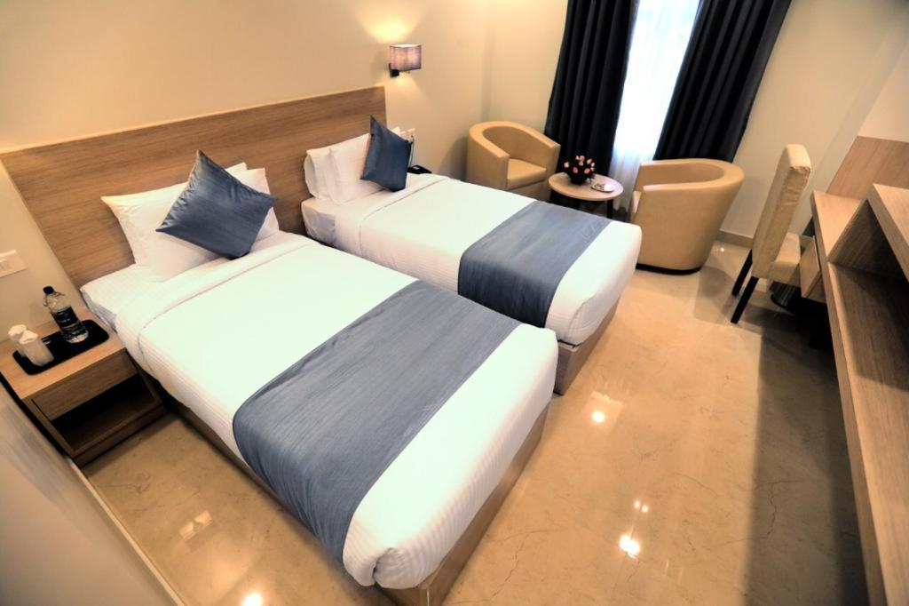 Pp Residency Hotel Covelong Ngoại thất bức ảnh