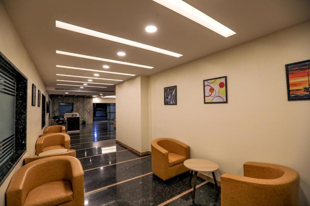 Pp Residency Hotel Covelong Ngoại thất bức ảnh