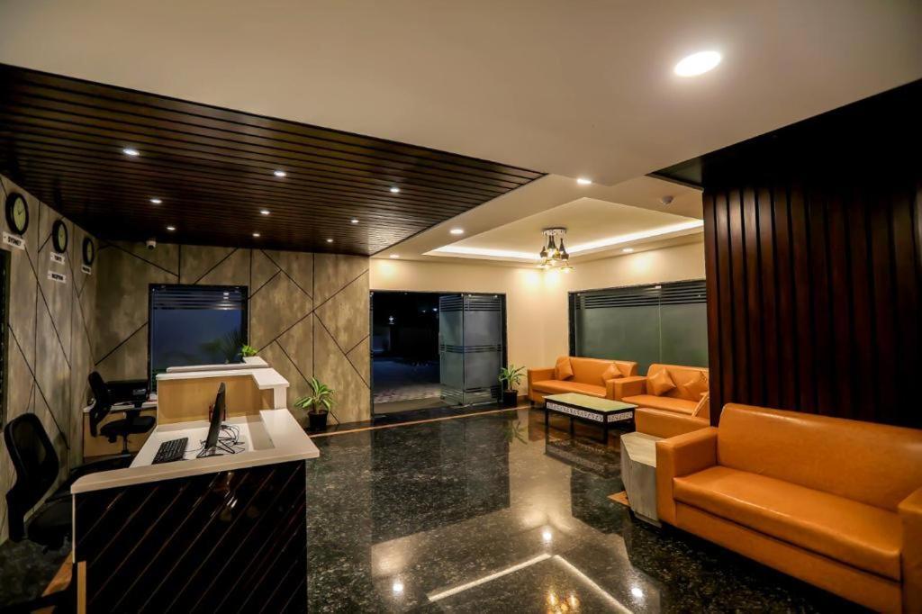 Pp Residency Hotel Covelong Ngoại thất bức ảnh